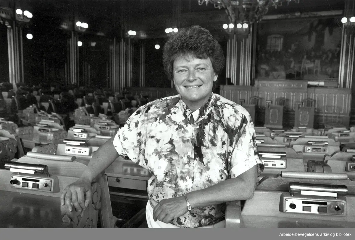 Leder i Arbeiderpartiet Gro Harlem Brundtland (1939-), på Stortinget i juni 1990.
