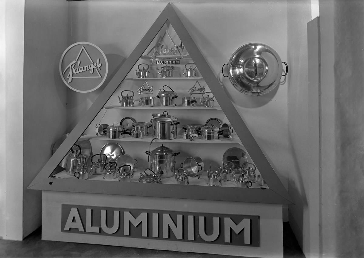 Husmormessen 1953, Stand for Triangel Aluminium