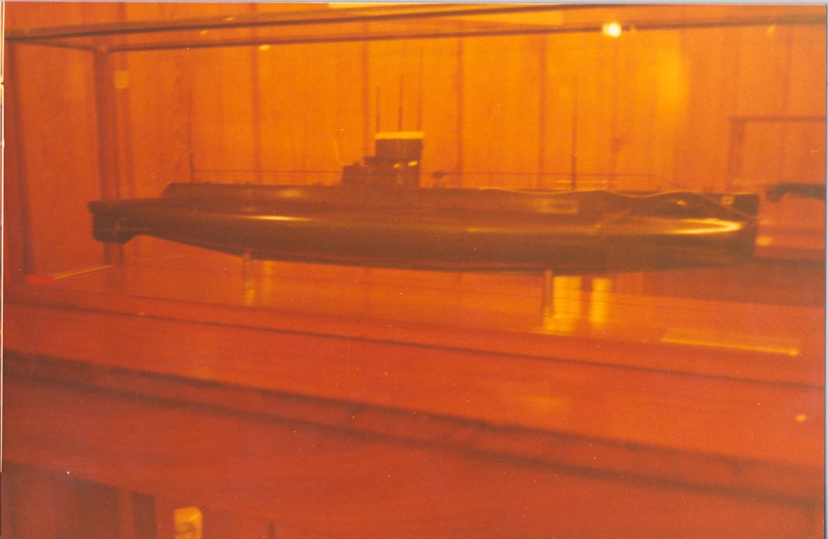 Enkeltbilde. 70-års jubileumsutstilling for ubåtvåpenet i 1979 i messe "Korvetten".