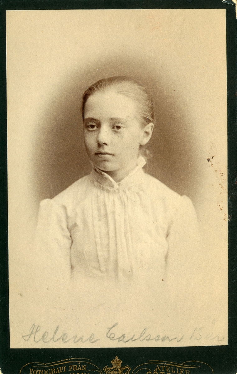 Porträtt av Helena Carlsson (Afzelius som gift) som ca 15åring.