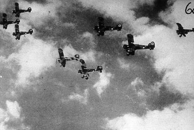Tyska krigsmakten. Henschel  Hs 123. Lätt bombplan.