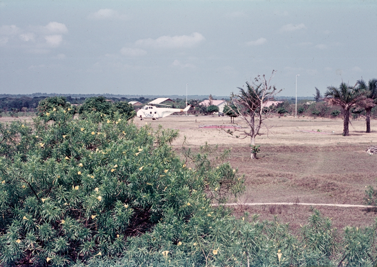 FN-märkt räddningshelikopter Sikorsky H-19D på hemmabasen Kamina under Kongokrisen, 1962.