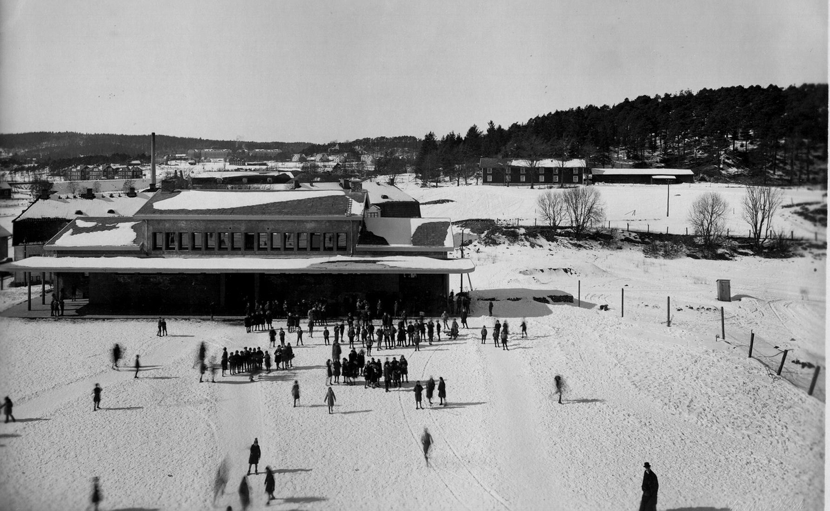 Utsikt från Daltorpskolans gård mot väster år 1931. - Borås Stadsarkiv ...