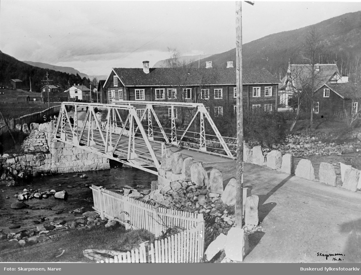 Nesbyen, bro over Rukkedalselva  i gamle Nes