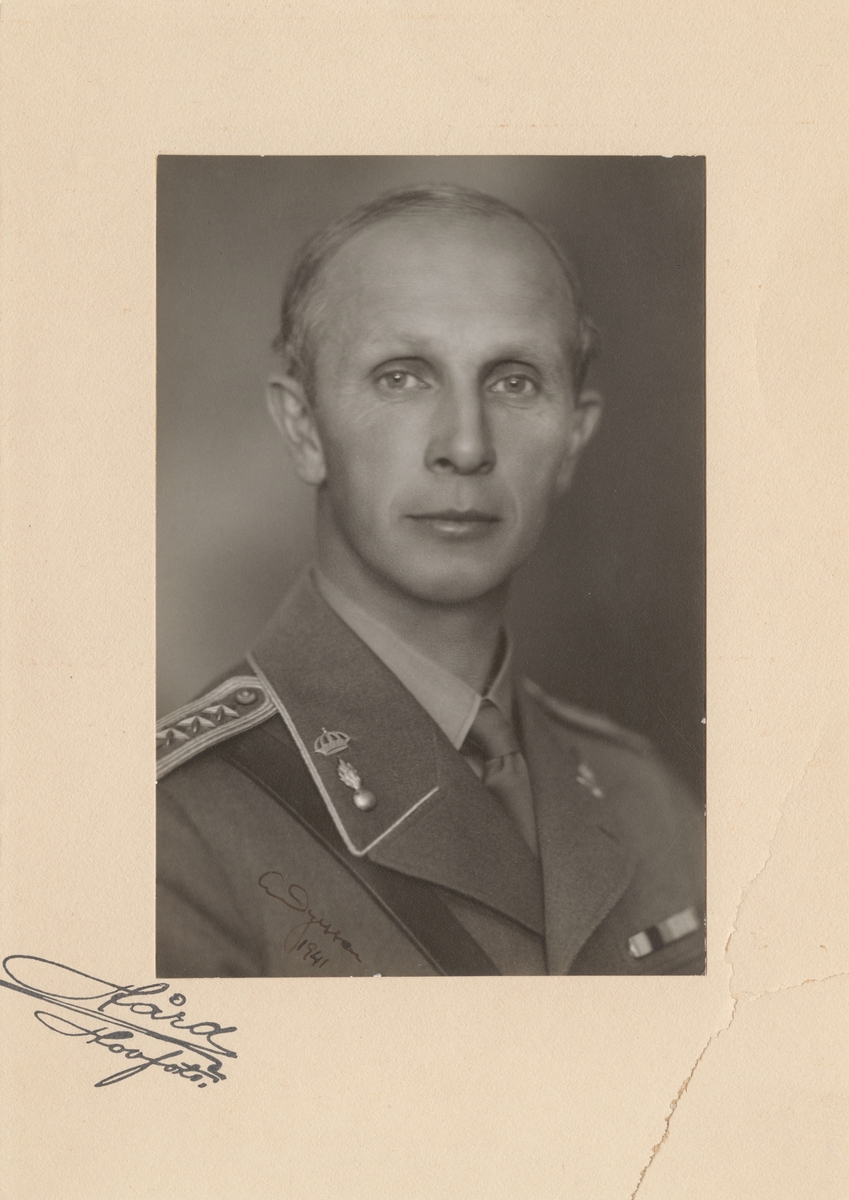 Porträtt av överste Gustaf Dyrssen.