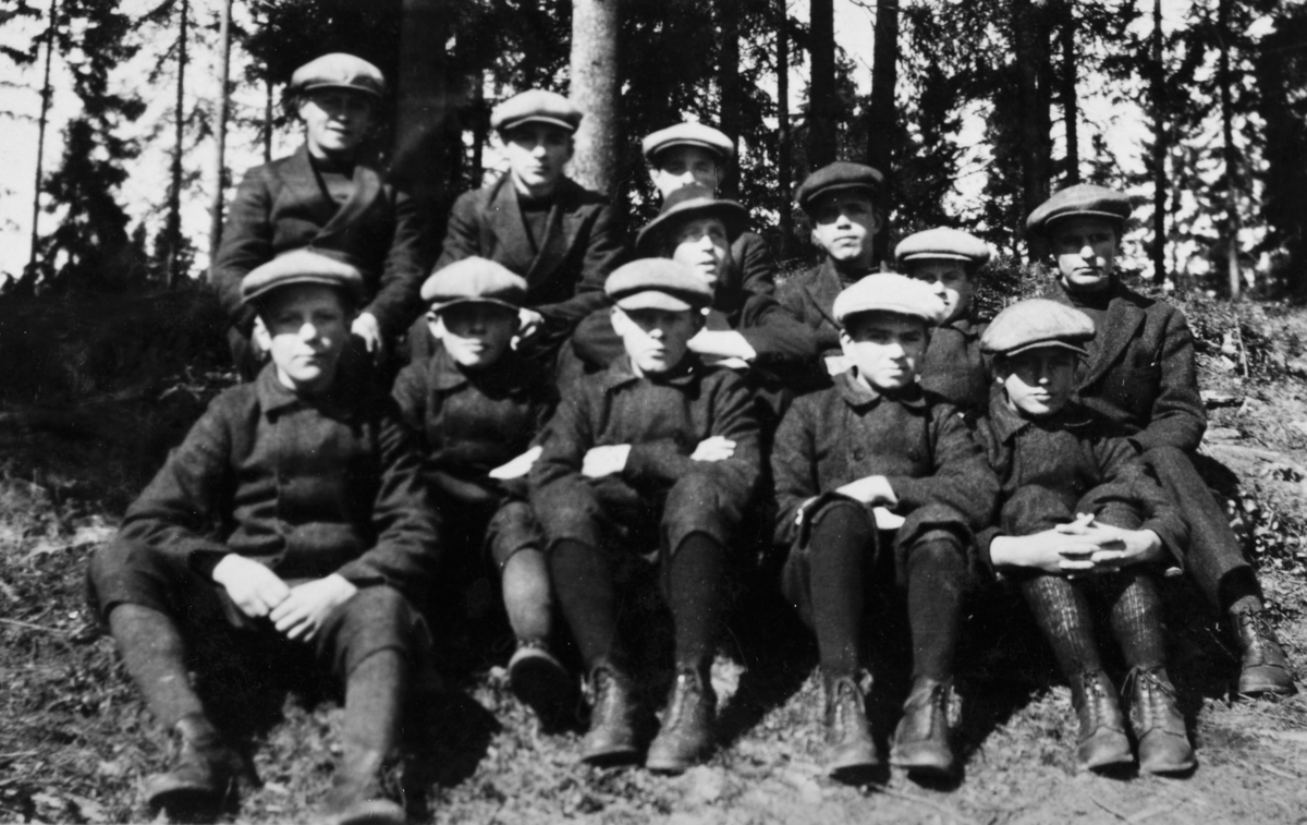 Døveskolen, Hamar. Gruppe gutter, elever, ukjente 1920årene.