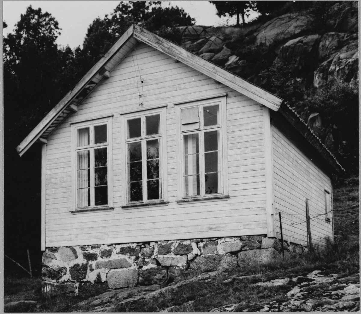 Skolehuset på Åmdal