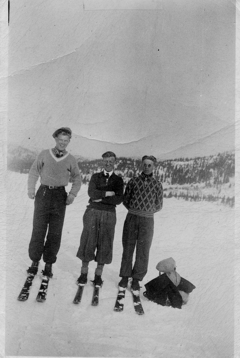 Frå venstre: Arne Fles, Sverre S. Bastiansen og Bjarne Odden