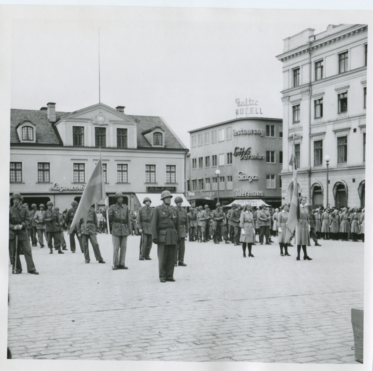 Högtid på Stora torget,Linköping 1940-50.
Hemvärnet, frivilligorganisationer