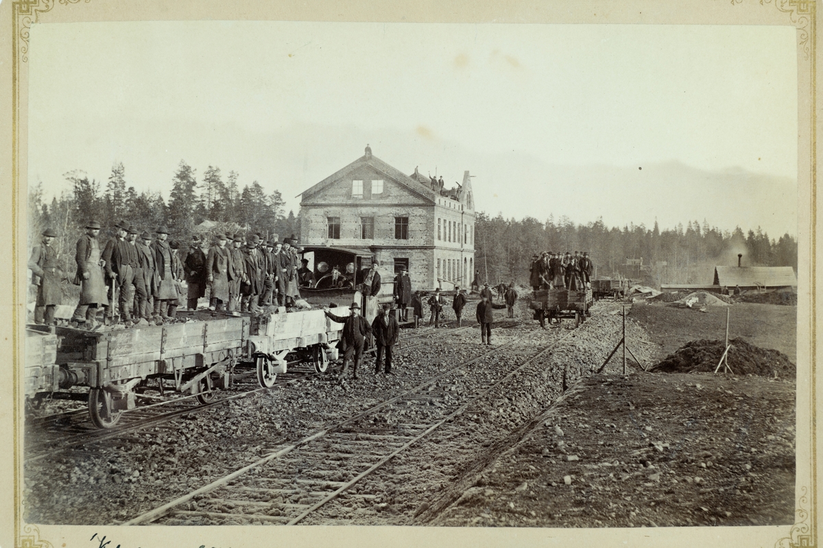 Bergslagsbanan. Klotens station.
Järnvägen Bånghammar - Kloten anlades åren 1874-1876.