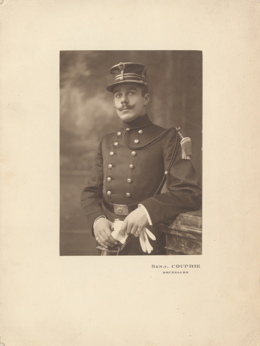 Porträtt av löjtnant Hennet(?), belgiska armén.