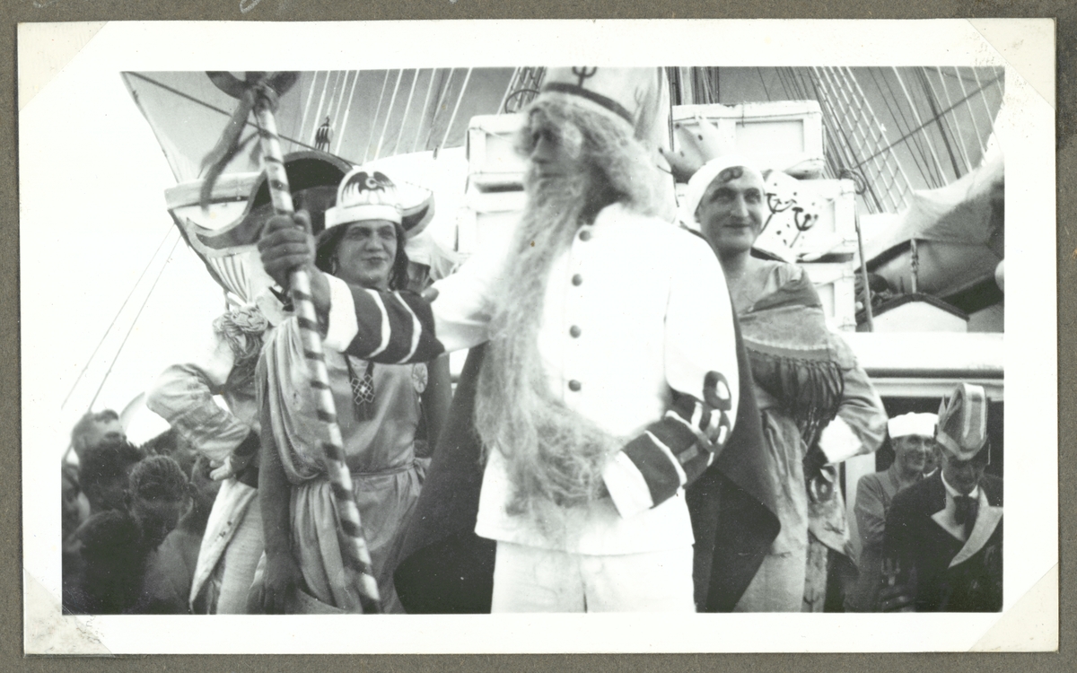 Kung Neptun uppträder under linjedopet ombord på af Chapman.