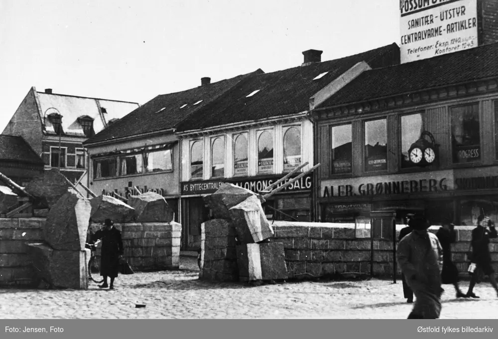 Tanksperring, Fredrikstad 1945? SKILT