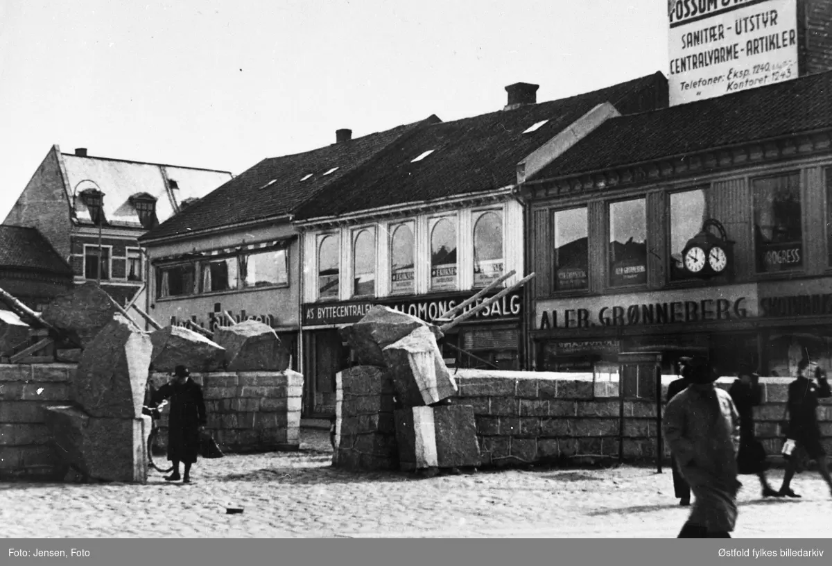 Tanksperring, Fredrikstad 1945? SKILT