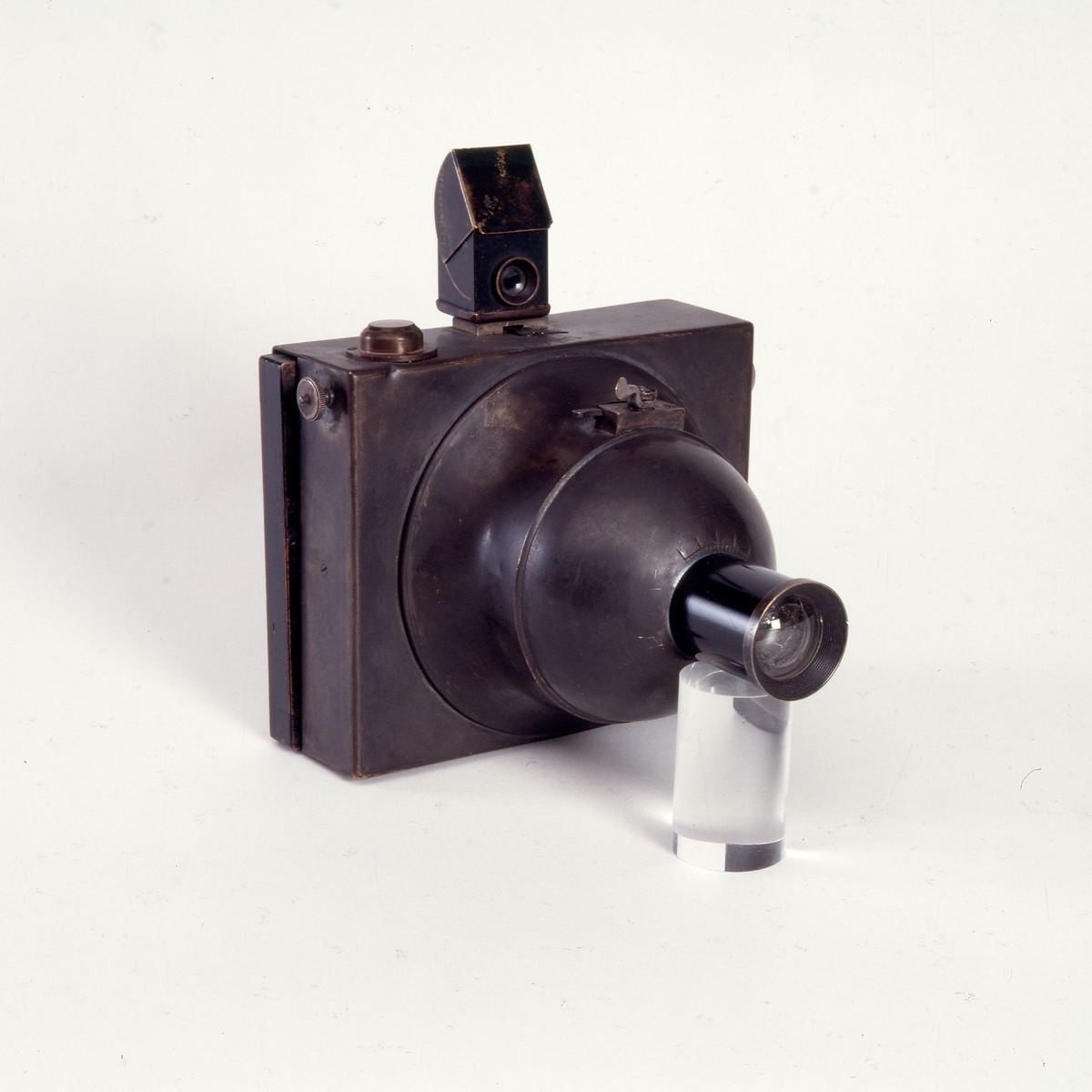 Photosphere er et platekamera designet og patentert av Napoléon Conti i 1888, og produsert av Compagnie Française de Photographie i Paris. Kameraet er et av de første kameraene i helmetall, spesielt tiltenkt bruk i tropiske strøk. 
Platestørrelsen er på 9 x 12 cm. 
Photosphere ble laget i flere størrelser, også stereokamera.