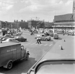 Oslo Rådhus. Biltrafikk. Vikasaneringen. Juli 1958