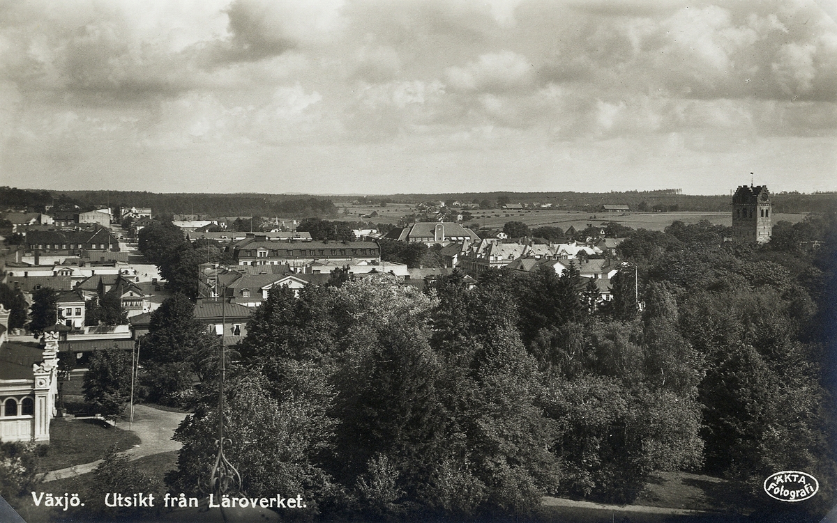 Växjö. Utsikt mot nordost från läroverket, ca 1935.