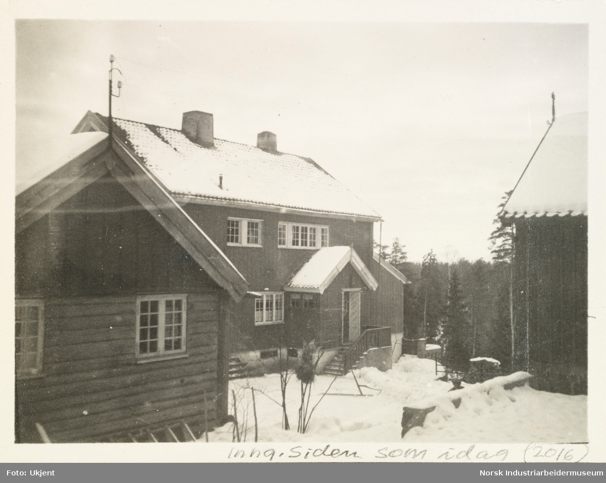 Snø og vinter foran bolighuset på Gullia, Lysaker 1926. I bildet sees inngangen til bolighuset