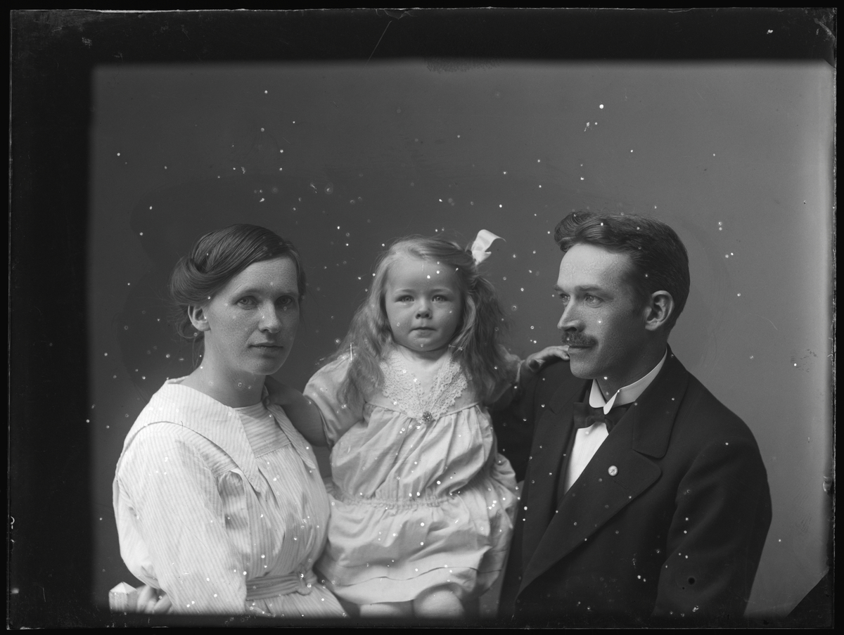 Arvid Johansson med familj