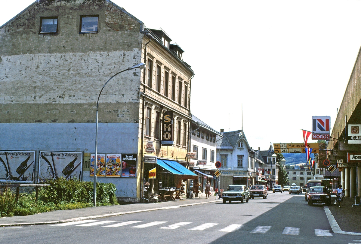 Trondhjemsveien ved Nytorvet , Gjøvik 1981
