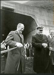 Offisiell åpning av Høyanger tunnelen ved  H.M. Kong Olav V