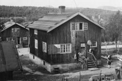 Gammelt egnehjem i Bjørnevatn, 19. august 1948. En kvinne me