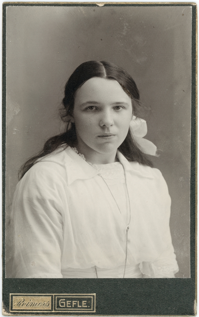 Kabinettsfotografi - kvinna, Gävle 1915