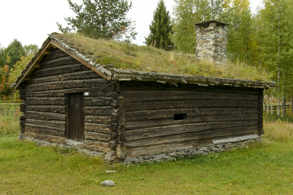 16 Smie, fra Storstu Åen, ca. 1750. Sto nede ved Glåma, mye bruket under kjøringa på isen. (Foto/Photo)