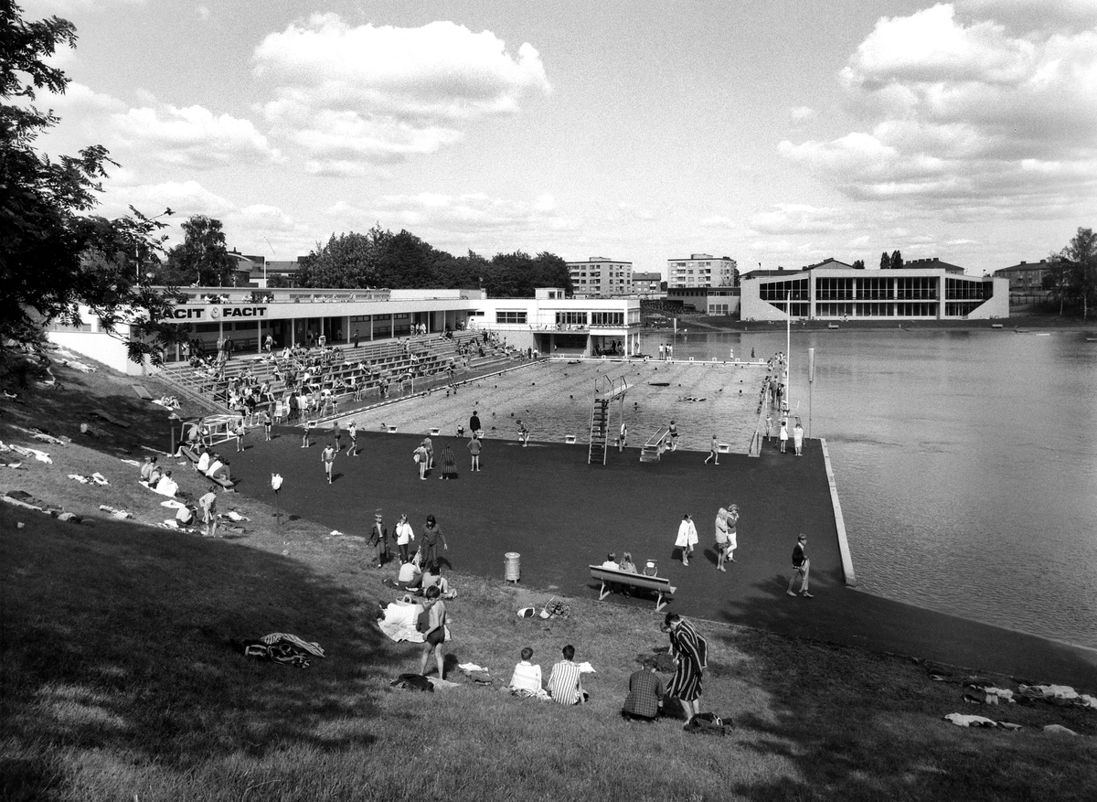 Tinnerbäcksbadet i juli 1967.