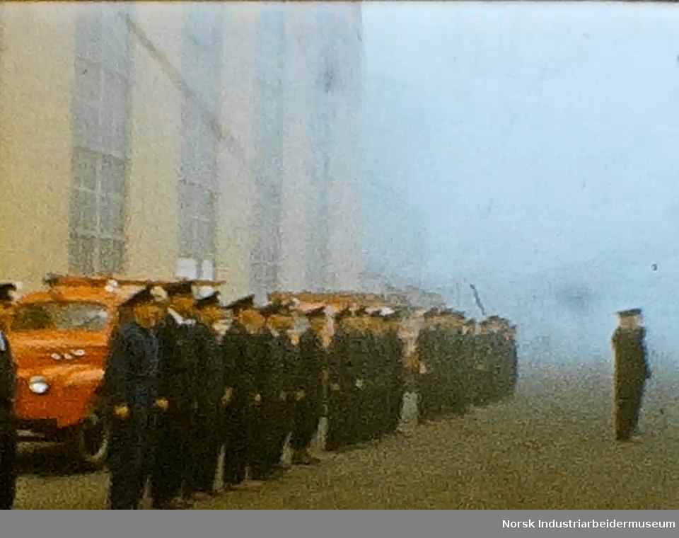 8 mm fargefilm tatt opp høsten 1958 av Hans Th. Landstad som viser den nyoppsatte beredskapsstyrken i diverse øvelser.