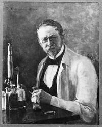 Portrett av dr. Olav Johan Sopp (1860-1931). Avfotografert m