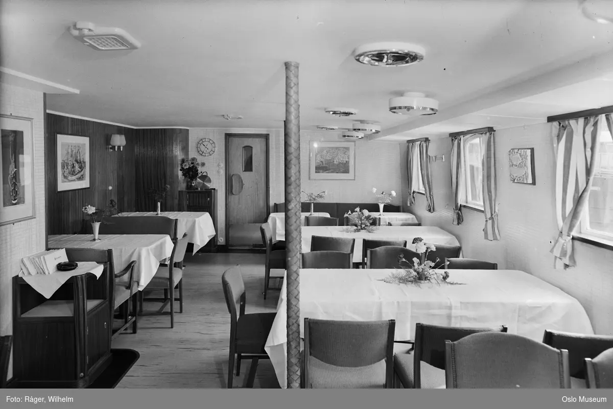 Restaurant ombord i m/s Kronprinsesse Märtha. - Oslo Museum ...