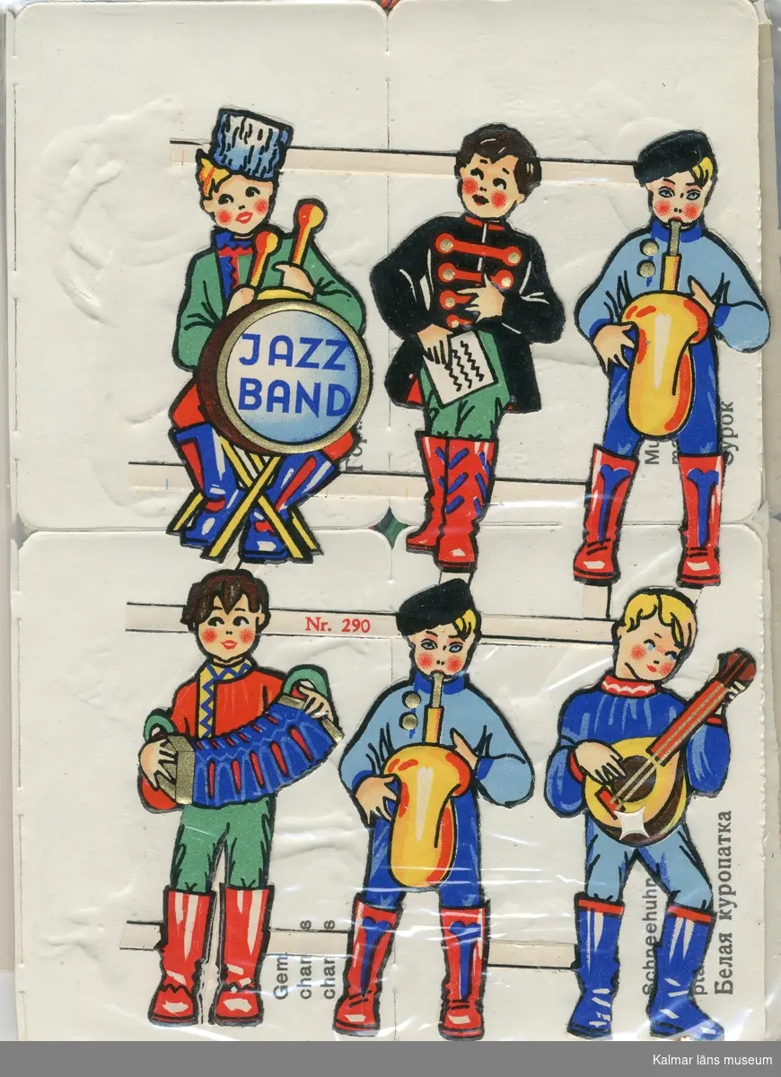 Tecknade pojkar/unga män i ett jazzband. De har musikinstrument; trumma, bastuba, dragspel och banjo.