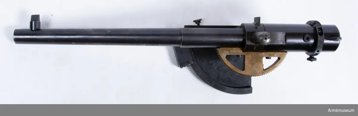 Pjässimulator fm/1958. Tyskt övningsvapen MT, 14,5 mm, (Kleinkaliberschiessgerät). Från Smålands artilleriregemente.