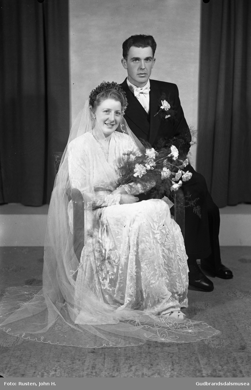 Brudebilde Odd Stormorken og Agnes Wadahl.