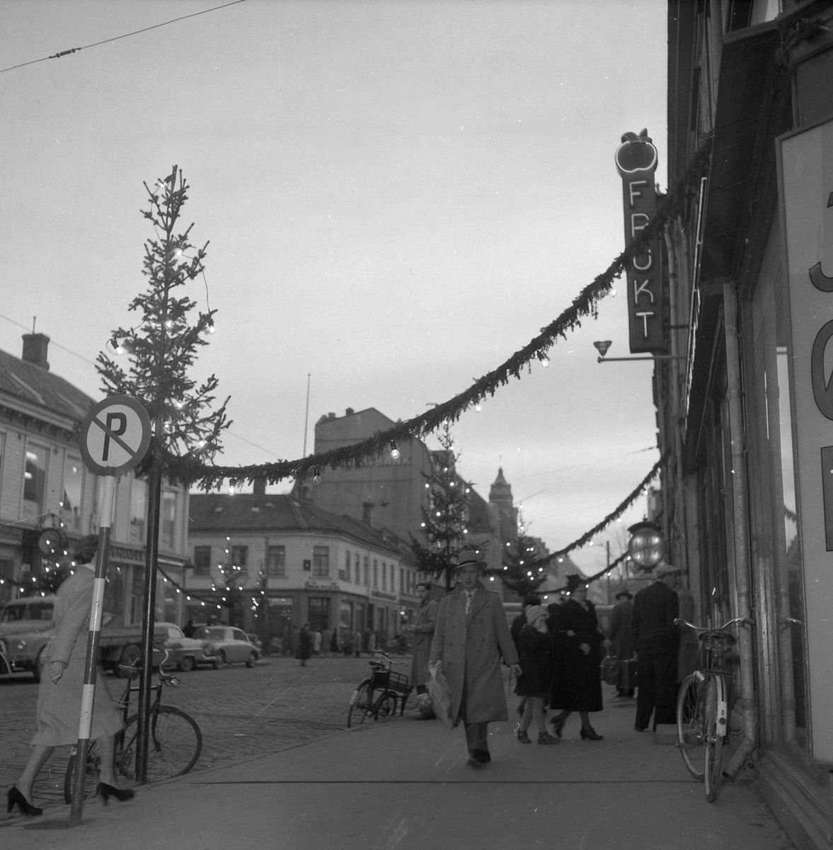Julehandel i Trondheim 1953
