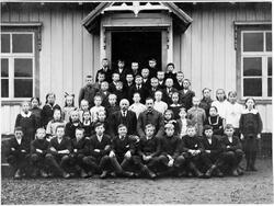 4. og 5.klasse ved Askjem skole i 1920, Stadsbygd