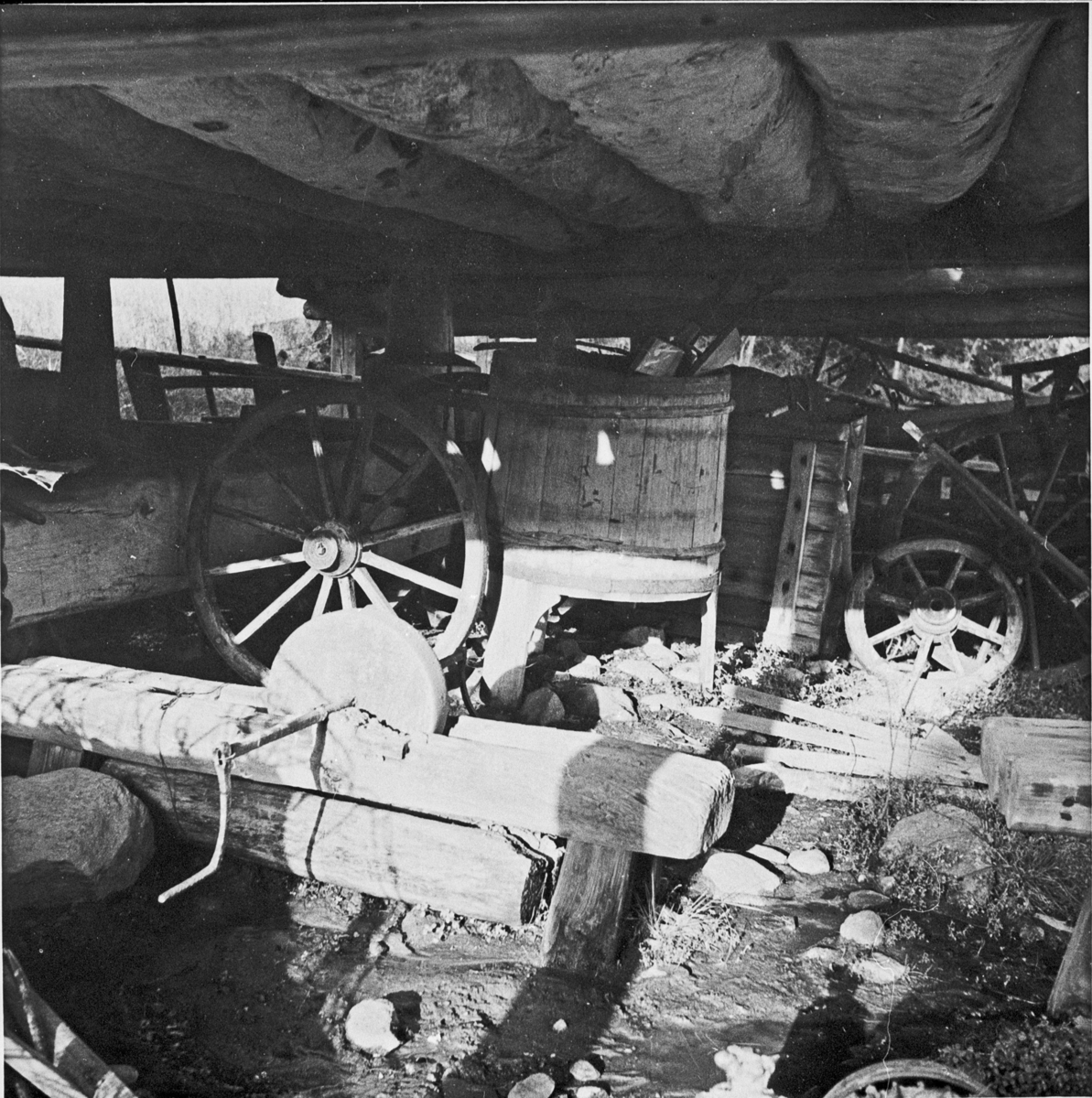 Redskaper under stabburet på Sø Skare, ca. 1960.