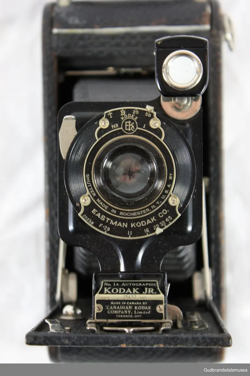 Kamera Kodak Jr. No. 1A Model A. Produsert i Canada en gang mellom 1921 og 1927.