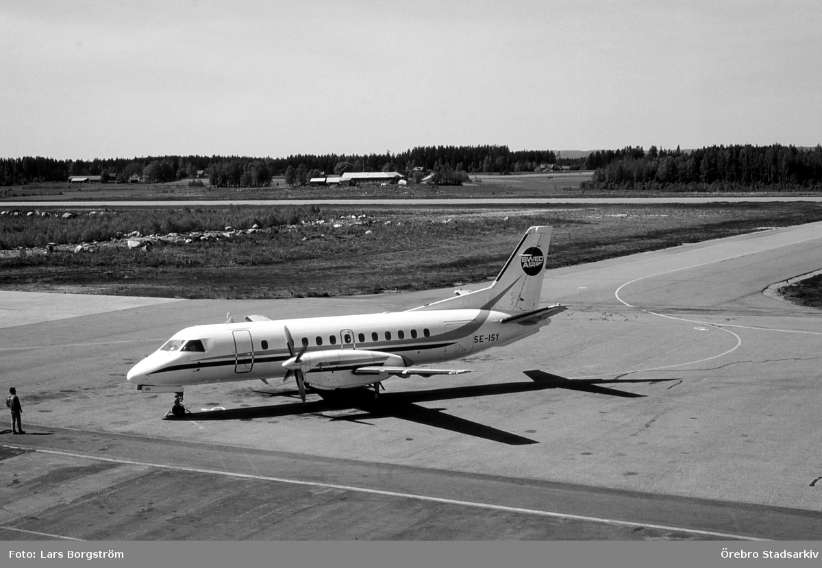 Flygplan på Örebro flygplats