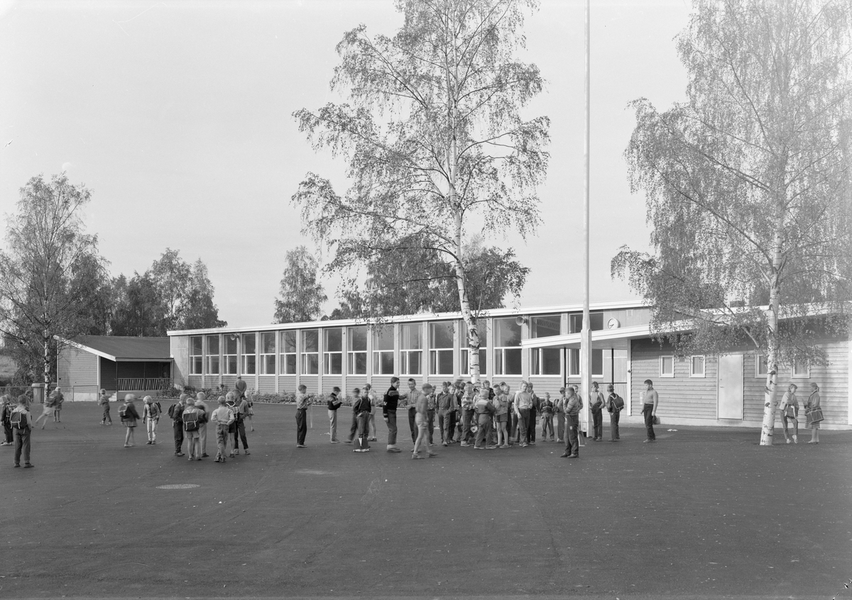 Friminutt i skolegården på Veitvet skole.