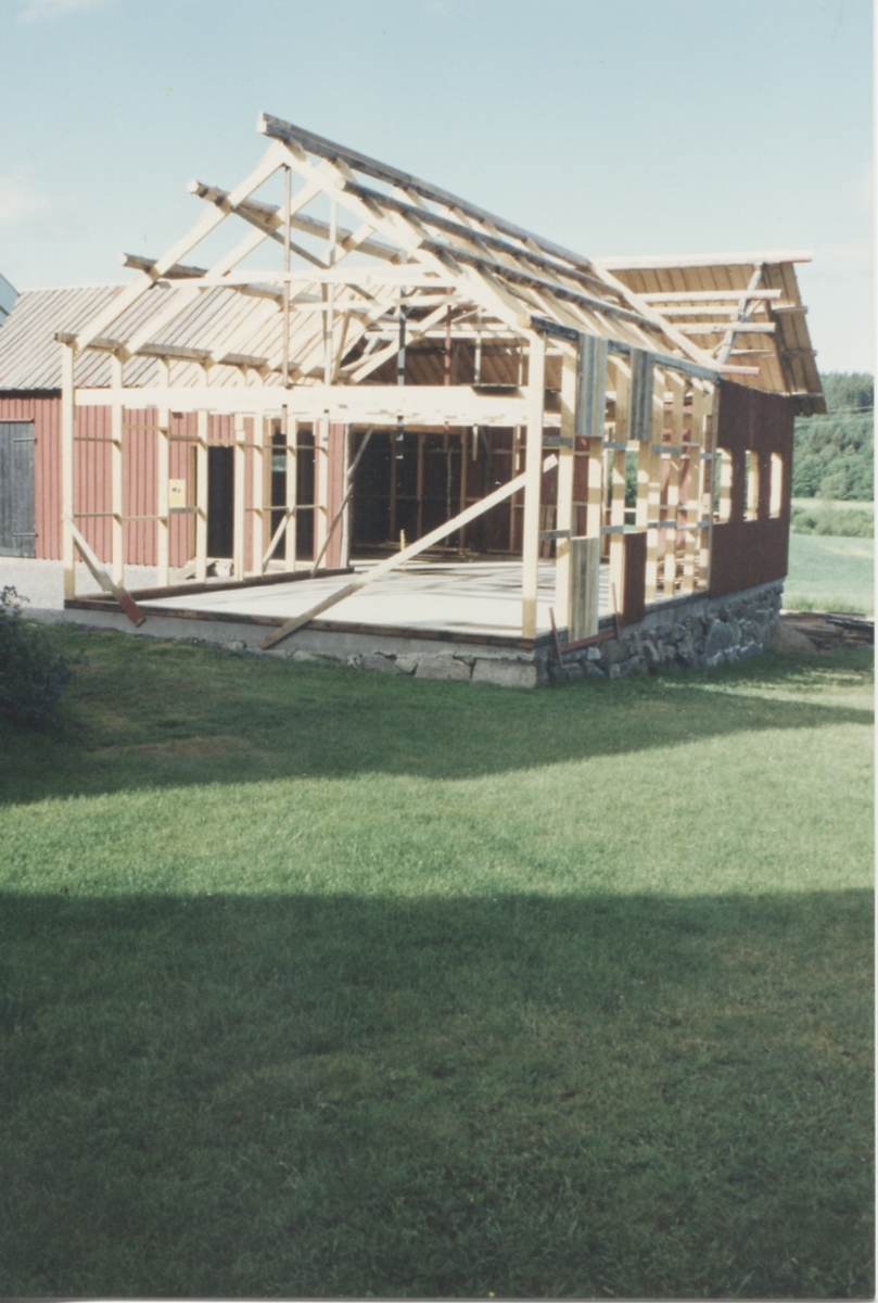 Långåker 1:3 cirka 1990 vid bygget av Hembygdsgårdens nya ladugård.