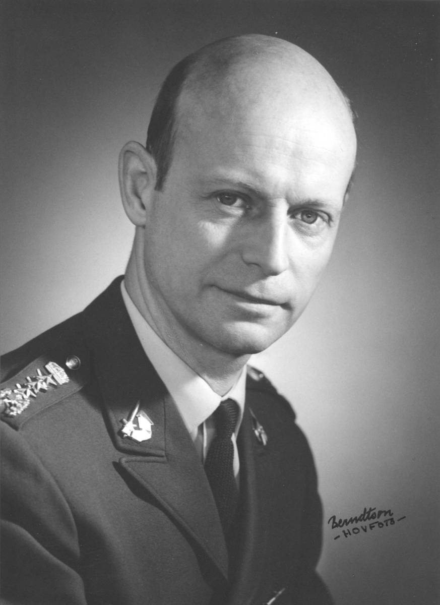 Överste och Regementschef vid Skaraborgs regemente Gustaf Peyron 1967-1968.