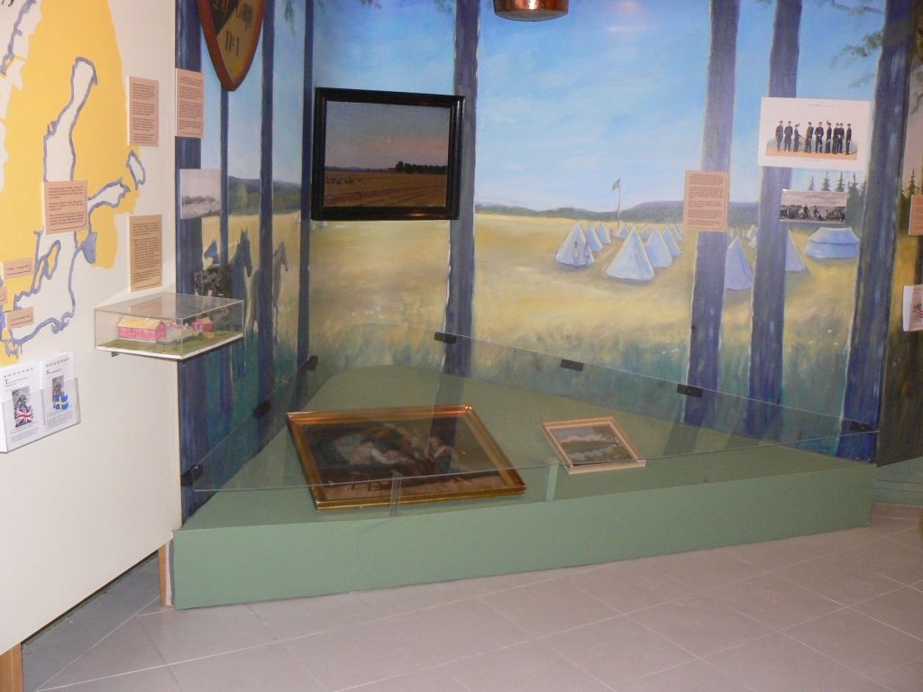 Inne på Garnisonsmuseet år 2010 kan man se soldatmålningar av Thunman och Sandberg