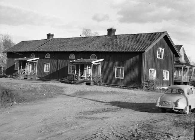 Mjölnarbostaden på bruksområdet i Forsvik.