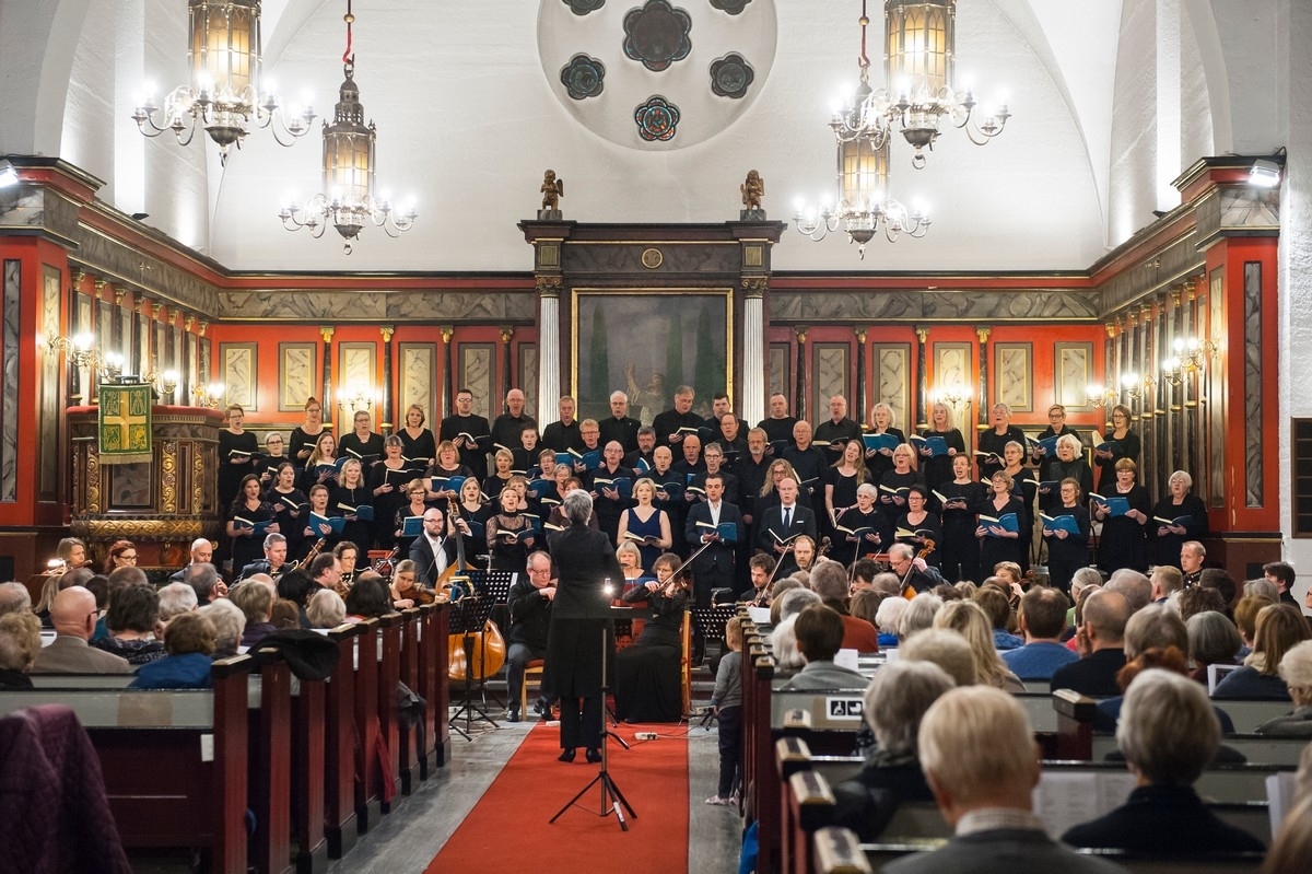 Konsert i Narvik kirke 18. november 2017. Bach messe i H-moll. Narvik kirkes kammerkor, Trondenes motettkor og Musikk i Nordland.