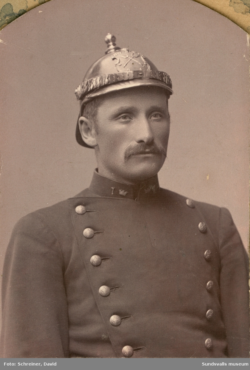 Tavla till borgmästaren Johan Otto Drake på födelsedagen 1901 från Sundsvalls poliskår.