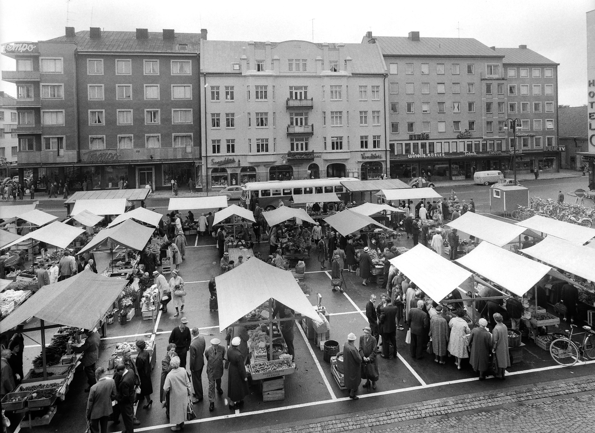 Torghandel på Trädgårdstorget, 1963
