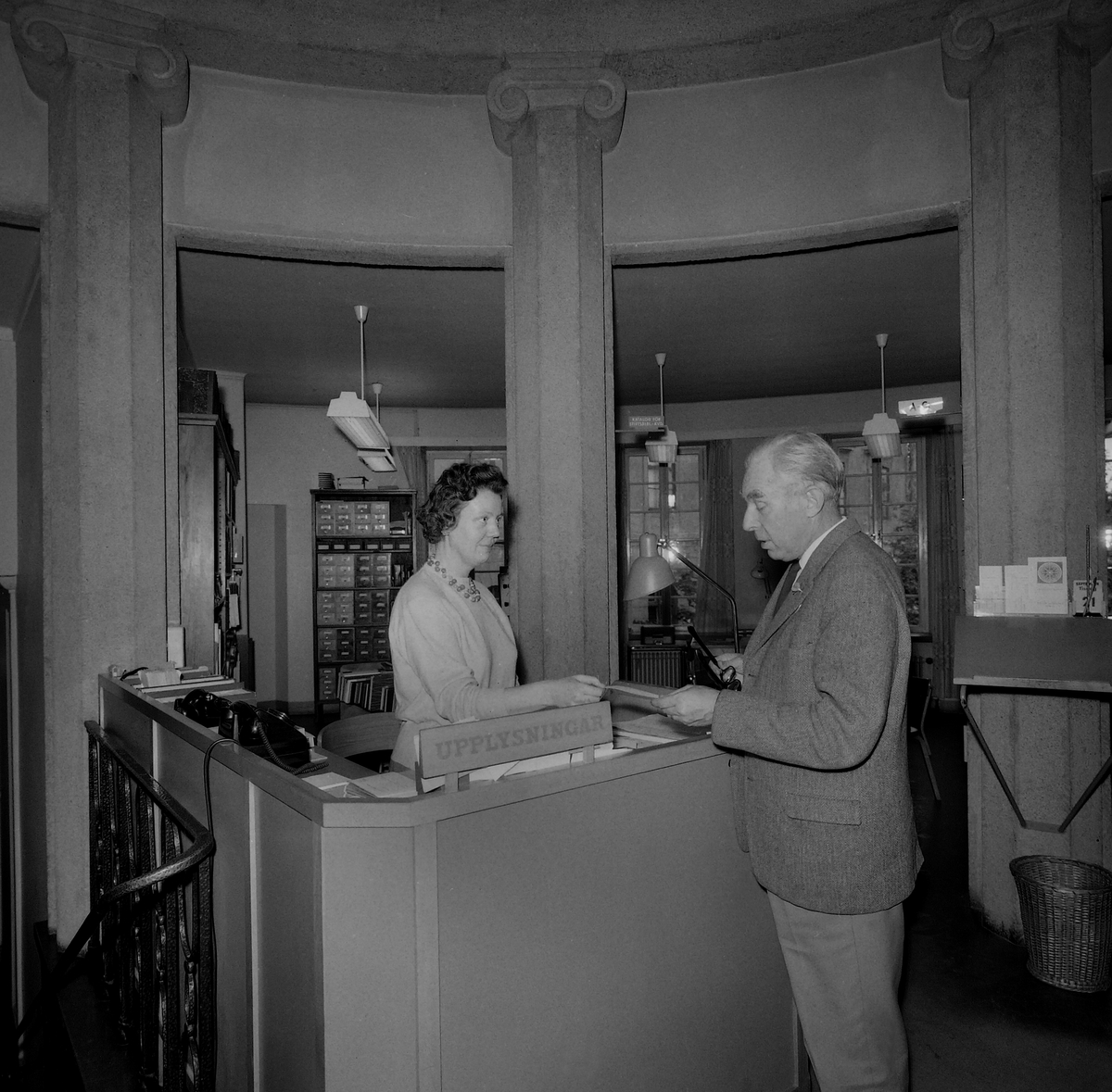 Interiör från Biblioteket som låg i Rotundan, 1965.