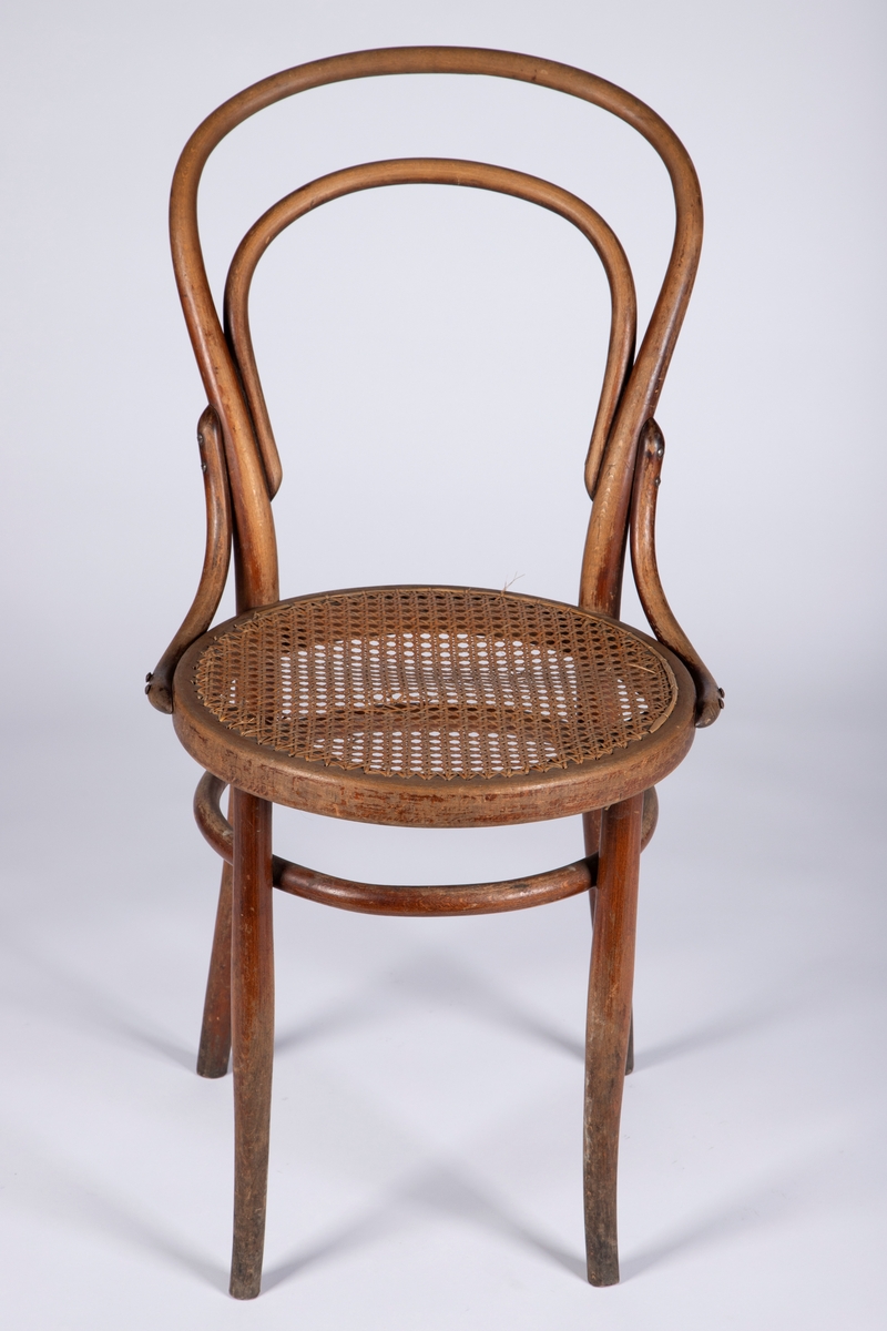 Thonet-stol [Stol] - Nordenfjeldske Kunstindustrimuseum / DigitaltMuseum